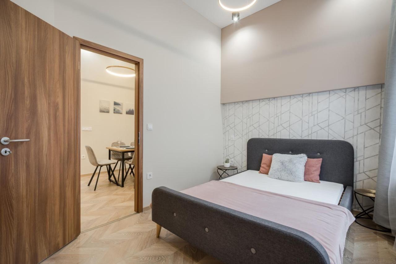 Apartmán 3 Bedrooms Bright Flat In The Heart Of The -free Parking Need Reservation *